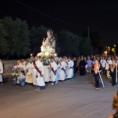 processione notturna per il trasferimento del simulacro della Madonna dei Miracoli