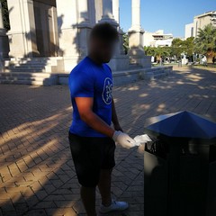 CasaPound Italia ripulisce il Monumento ai Caduti di Andria