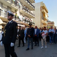 Folla di fedeli alla processione della Madonna dell'Altomare