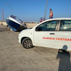 barca affondata a Bisceglie