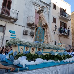 Folla di fedeli alla processione della Madonna dell'Altomare