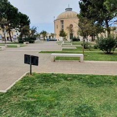 pulizia di piazza SS. Trinità