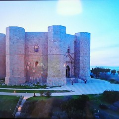 All'Eurovision Song Contest 2022 le immagini di Castel del Monte