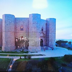 All'Eurovision Song Contest 2022 le immagini di Castel del Monte
