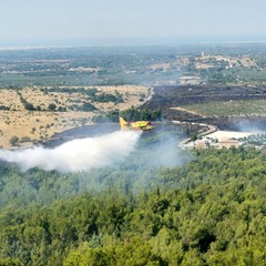 incendio a Castel del Monte
