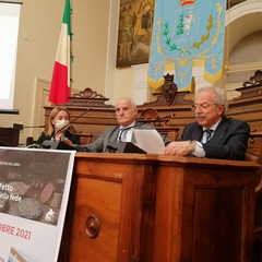 Presentato a Palazzo di Città il libro “Il Confetto dolce della fede” di Giuseppe Nocca