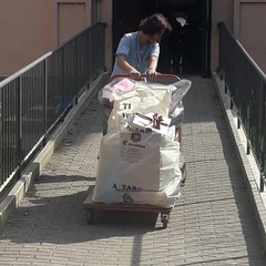 Andria la donazione di giochi e materiale didattico