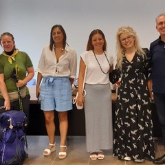sosta sulla via Francigena nella città Fidelis per gustare alcune delle sue prelibatezze