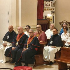 Pia Associazione Crociferi di Andria: cerimonia di vestizione per tre nuovi confratelli