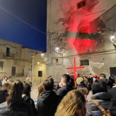 i ragazzi del progetto "Senza Sbarre" animano la Via Crucis