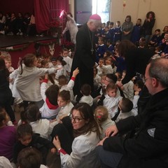 Visita pastorale del Vescovo Mansi alla scuola "Oberdan"