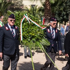 Il 25 aprile 2018 si ricorda il 73° anniversario della Liberazione dell’Italia dall’occupazione nazifascista ed è una festività civile. La celebrazione per ricordare questa data, venne istituita su proposta del presidente del Consiglio Alcide De Gasperi, con una legge ordinaria nel maggio 1949, fu stabilito che il 25 aprile (già festeggiato a partire dal 1946), quale anniversario della Liberazione, rientrasse tra i giorni considerati di festa nazionale. Per garantire che la memoria di quegli eventi non andasse dispersa in seguito al decesso di chi aveva combattuto in prima linea contro il naz