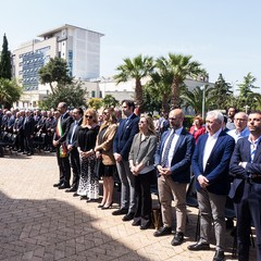Il 25 aprile 2018 si ricorda il 73° anniversario della Liberazione dell’Italia dall’occupazione nazifascista ed è una festività civile. La celebrazione per ricordare questa data, venne istituita su proposta del presidente del Consiglio Alcide De Gasperi, con una legge ordinaria nel maggio 1949, fu stabilito che il 25 aprile (già festeggiato a partire dal 1946), quale anniversario della Liberazione, rientrasse tra i giorni considerati di festa nazionale. Per garantire che la memoria di quegli eventi non andasse dispersa in seguito al decesso di chi aveva combattuto in prima linea contro il naz