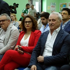 Il presidente della Regione, Michele Emiliano ha incontrato i residenti del quartiere S. Valentino
