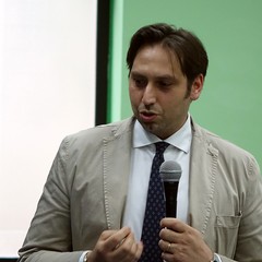 Il presidente della Regione, Michele Emiliano ha incontrato i residenti del quartiere S. Valentino