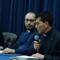 Il presidente della Regione, Michele Emiliano ha incontrato i residenti del quartiere S. Valentino