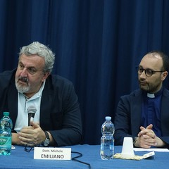 Il presidente della Regione, Michele Emiliano ha incontrato i residenti del quartiere S. Valentino
