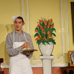 Risate dal primo minuto per l’ entusiasmante spettacolo teatrale "U' Scaldalitte”