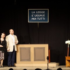 Risate dal primo minuto per l’ entusiasmante spettacolo teatrale "U' Scaldalitte”