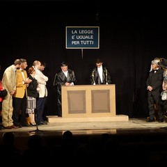 Risate dal primo minuto per l’ entusiasmante spettacolo teatrale "U' Scaldalitte”