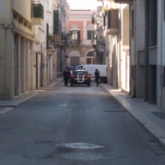 Fuga di gas da un tubo di distribuzione in via Enrico Dandolo