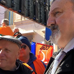 Gilet arancioni, Emiliano: "La Regione al fianco degli olivicoltori"