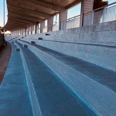 Esempio di applicazione di weberdry PUR su tribuna stadio JPG