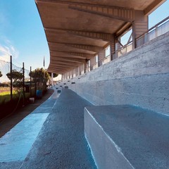 Esempio di applicazione di weberdry PUR su tribuna stadio JPG