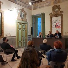 il nuovo libro di Paolo Farina "Cento caffè di carta", presentato a Bisceglie