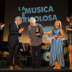 FB IMG
