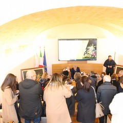 due opere di Michele Ficarazzo donate alla Farmalabor di Canosa di Puglia