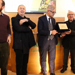 due opere di Michele Ficarazzo donate alla Farmalabor di Canosa di Puglia