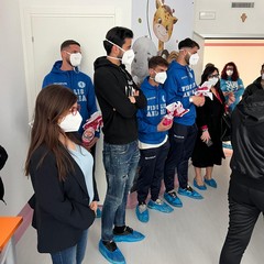 Fidelis in visita alla pediatria del Bonomo