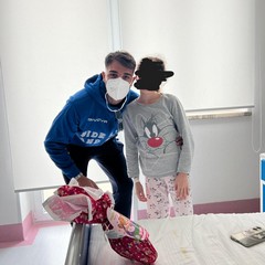 Fidelis in visita alla pediatria del Bonomo