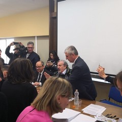 Firma del contratto a tempo indeterminato per 103 dipendenti Asl