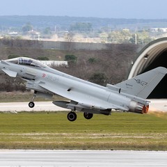 Caccia intercettori Eurofighter dell'Aeronautica Militare