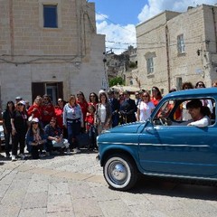 “Donne e Motori -Tra Mare, Centri storici …Sassi e Castelli”