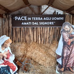 La magica atmosfera di Natale rivive nei presepi allestiti per vie e piazze di Andria
