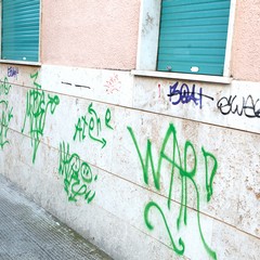 graffiti per le strade di Andria