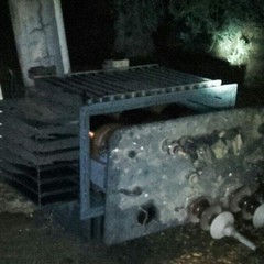 Raid notturno a danno di una cabina dell'Enel