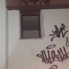 danneggiate suppellettili al centro risorse di via Aldo Moro