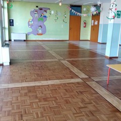 pavimento in parquet per la scuola dell'infanzia "Maria Montessori"