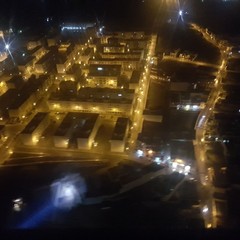 Immagini notturne dall'alto di Andria