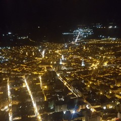 Immagini notturne dall'alto di Andria