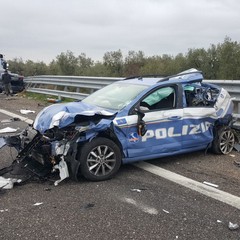 Incidente sull'A/14: due agenti della Polstrada ricoverati al "L. Bonomo"