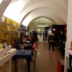 Ultimi sorsi di cultura al caffè letterario “ Persepolis”