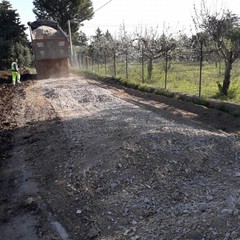 Sistemata la viabilità della strada vicinale "Lama di Carro"