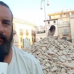 "Madre Natura" di Dario Agrimi in piazza Catuma ad Andria