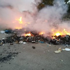 incendio SP rifiuti