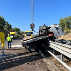 tratto chiuso tra Canosa e Andria per incidente